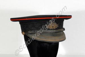Blue field officer's forage cap. Worn by Lieutenan