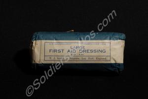 Large first aid field dressing. 1939.