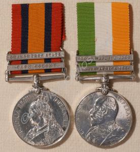 Group of two medals; Queen's South Africa Medal wi