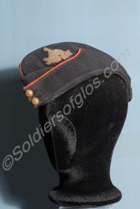 Officer's side cap, blue with yellow lining and re