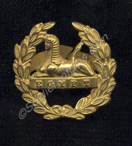 Gilt back badge, for Gloucestershire Regiment offi
