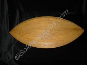 Oval carved oak plaque, made by a Boer P.O.W. St.