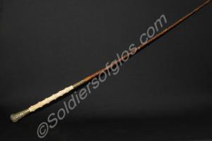 Coachman's bone crop with floral brass head. 44 in