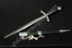 Luftwaffe Model 1 dagger in black leather scabbard