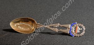 Silver shooting team spoon. Decorated with crossed