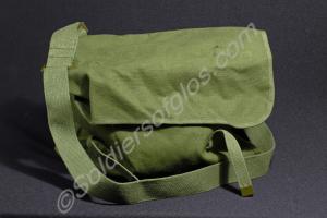 Chinese Communist haversack, green canvas with sho