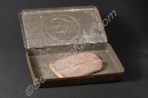 Quenn Victoria gift box, New Year 1900. Complete w
