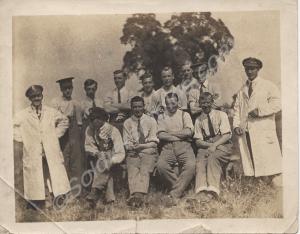 Soldiers in hospital or convalescence. c. 1915-191