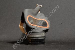 British civilian gas respirator. 1938-1945.