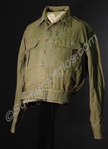 Green tropics jacket with belt. Property of 519118