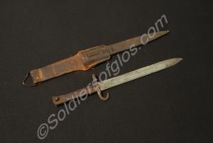 1895 pattern Austrian N.C.O.'s bayonet, scabbard w