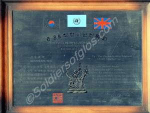 Korean plaque in blue velvet covered case with the