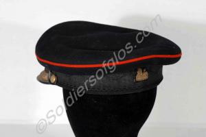 Forage cap minus front badge. Lieutenant-Colonel E