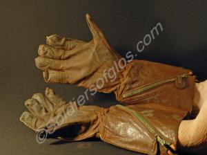 Long leather flying gloves with zips, with number