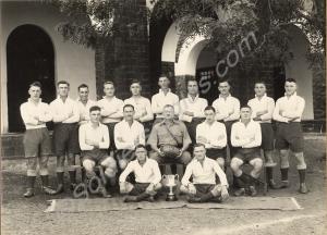 "Winners of the Garrison Rugby Cup, 1933". 1st Bat