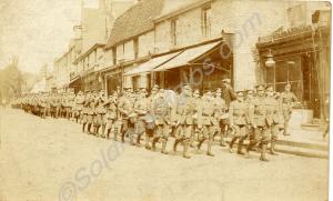 Gloucestershire Regiment troops marching, c.1914.