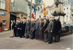 Gloucestershire Regiment Veterans by War Memorial.