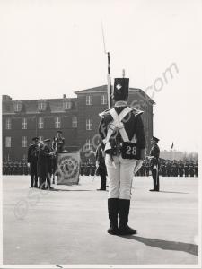 Princess Alice, Duchess of Gloucester attaching th