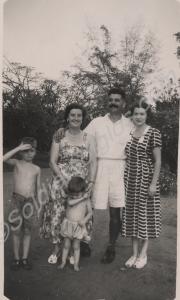Gloucestershire Regiment family group. c. 1945-195
