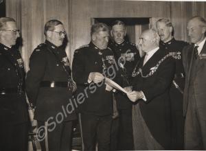 The presentation of the Honorary Commission to the