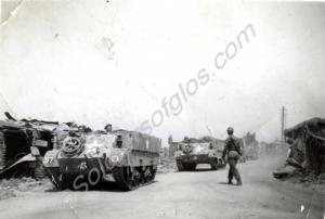 Oxford carriers Uijombu. 1st Battalion, The Glouc