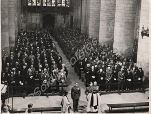 The presentation of Lieutenant-Colonel Carne's cro
