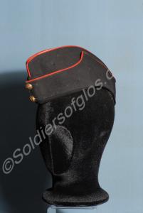Other Ranks field cap with red piping and white cr