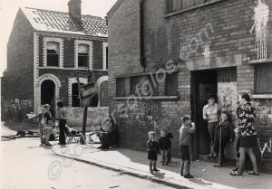Patrol near the Falls Road, Belfast.  Gloucestersh
