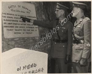 Gloucestershire Regiment's representatives visit t