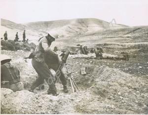 3" mortar training. 1st Battalion, The Gloucesters