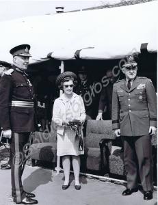 Major-General Bowes-Lyon with General Ferguson. Co