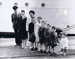 Sergeant W. Hodges and his family embarking for Cy