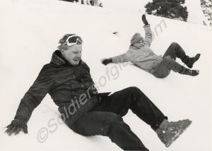 Pte. Linbrick and Pte. Hart in the snow, Scotland.