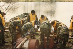Gloucestershire Regiment cadets attempting to cond