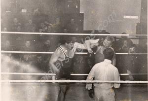 Photograph of H. Pitt and Wisher boxing in a heavy