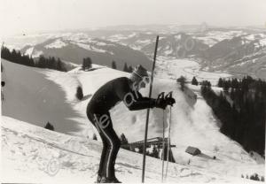 Skiing.  Exercise Snow Queen. Gloucestershire Regi