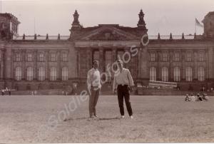 Two soldiers of the Gloucestershire Regiment off-d