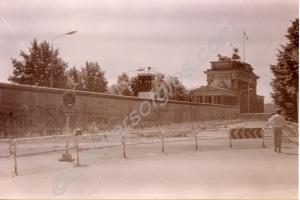 Brandenburg Gate and Berlin Wall. Berlin. 1986.