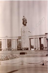 Russian War Memorial. Berlin. 1986.