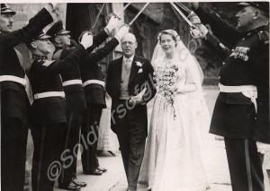 Captain Metcalfe's Wedding, York 1954. Company Ser
