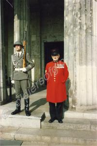 Chelsea Pensioner with an East German guard. The G