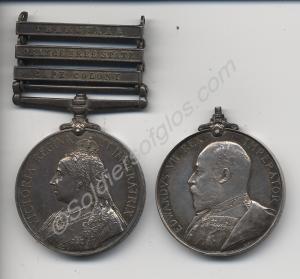 Group of two medals; Queen's South Africa Medal wi