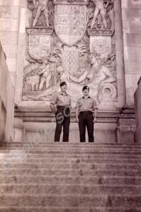 Two soldiers of the Gloucestershire Regiment. Berl