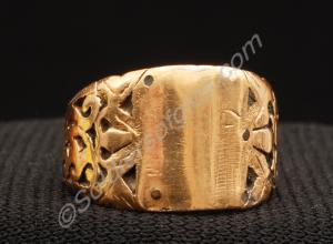 Gold ring. Handed over by the Turkish Postmaster o
