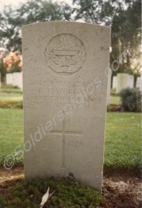 Grave of 265314 Sergeant Reginald Worgan. 1/6th Ba