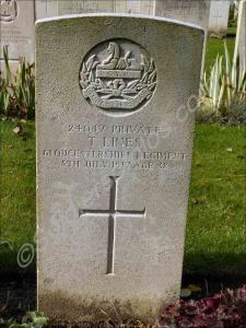 Grave of 24047 Private Thomas Lines, 14th & 8th Ba