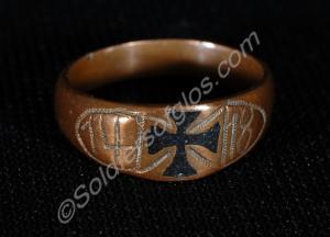 Ring with German style cross and engraved 1914-191