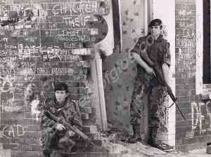 Patrol. Gloucestershire Regiment. Belfast. c. 1972