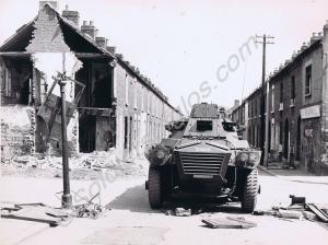 Saracen Armoured Car. Gloucestershire Regiment. Be