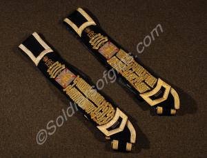 Colour belts. 1st Battalion, The Royal Gloucesters